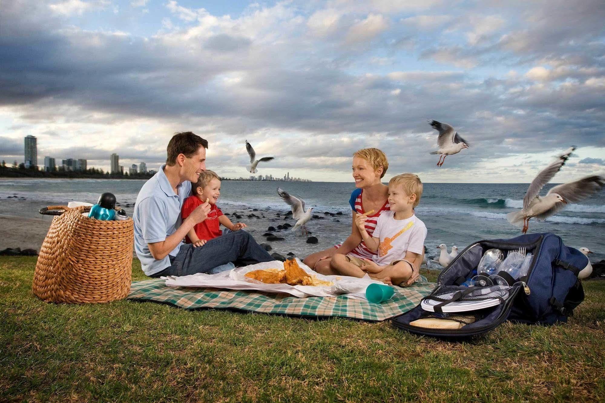 Burleigh Beach Tourist Park Голд-Кост Екстер'єр фото